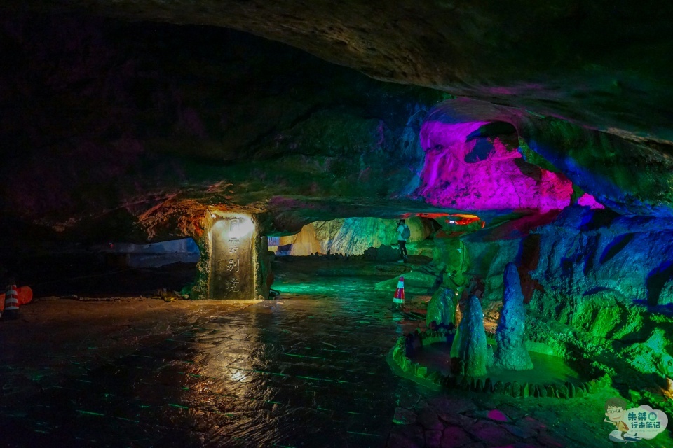 原创安徽最悠久的溶洞景区,距今已有2000多年,却常被误以为属于江浙