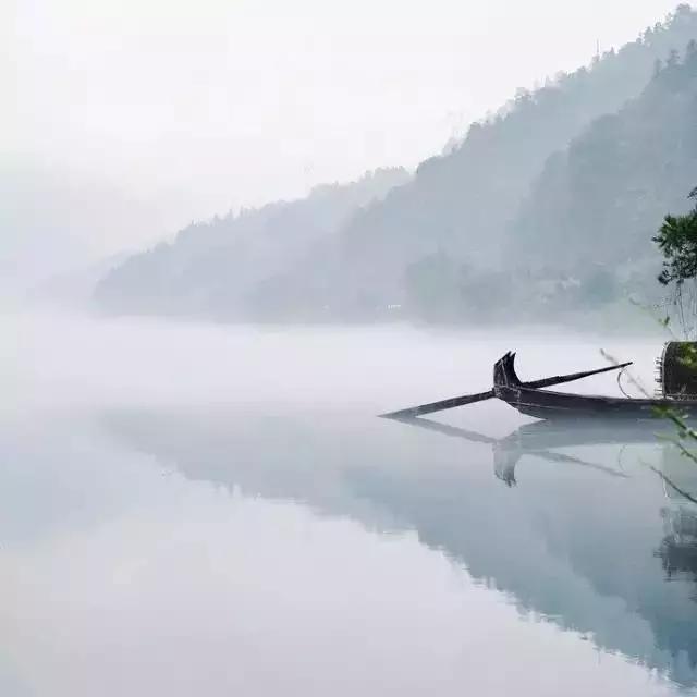 再回首往事只能回味