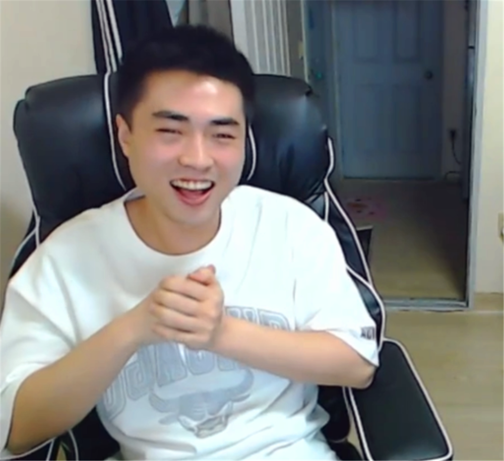 dnf:对方跟一阵雨相差两个增幅等级 结果却把一阵雨剑影超越了