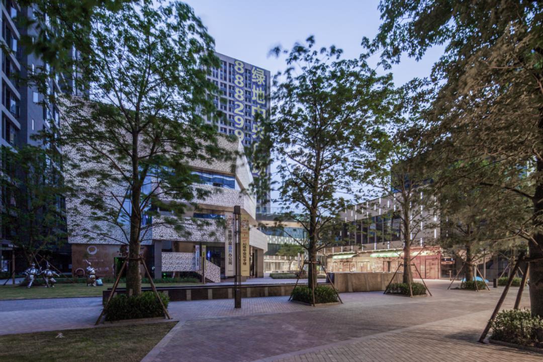 城市活力亦变亦恒广州萝岗绿地中央广场