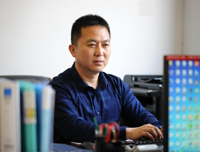 赵世超深知后勤不能"后",组织一声命令,他便第一时间投入"战斗",扛起