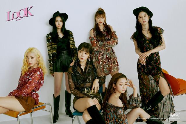 apink11年出道,出道后经历了高层整改等一些列公司变动,最开始是cube