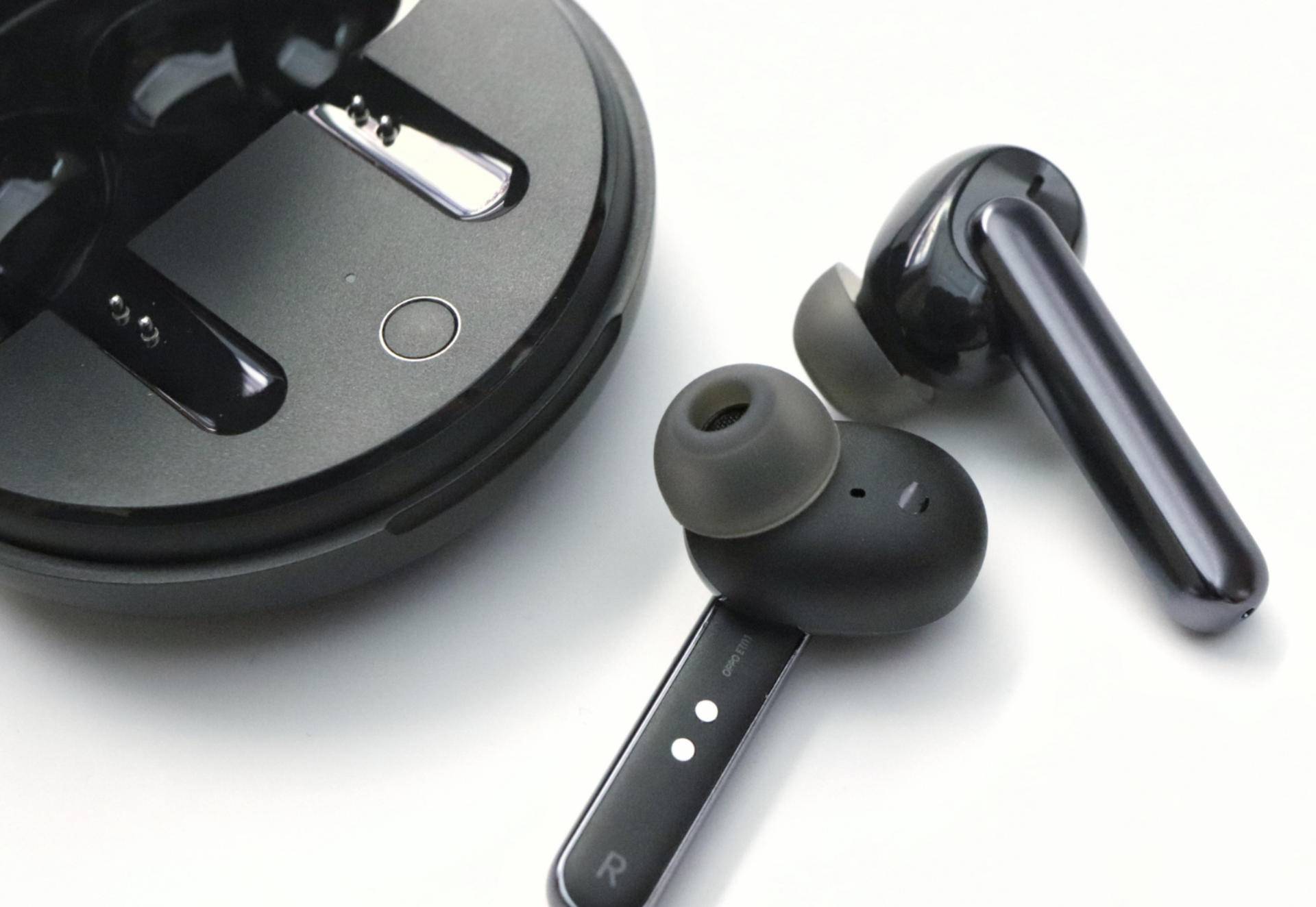 追剧还在用有线耳机299元的oppoencow31低延时无线耳机了解一下