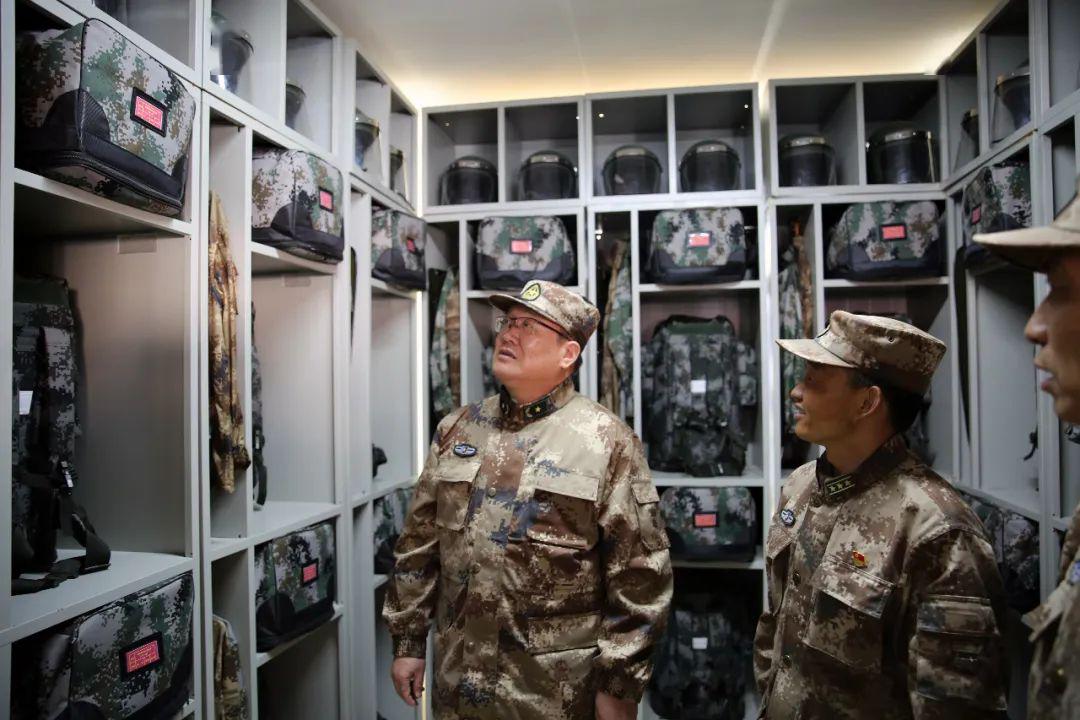 青海常青情系金银滩聚力谋发展省军区刘格平司令员到海北军分区检查