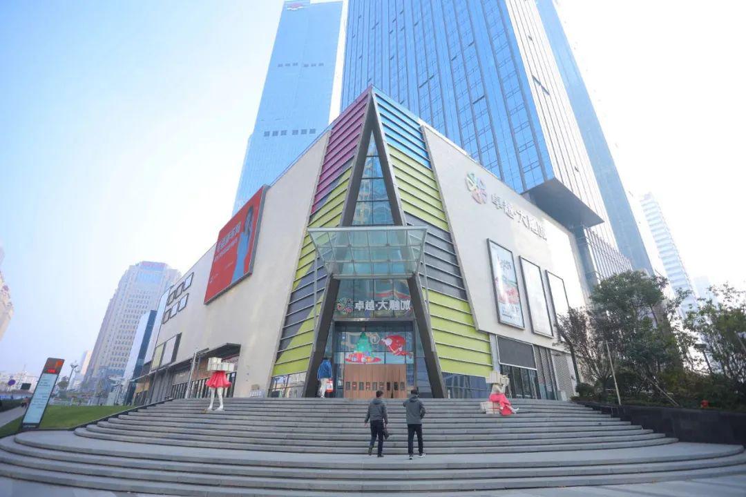 卓越大融城在4月28日至5月10日期间可在大众点评抢购1团10,10团20的