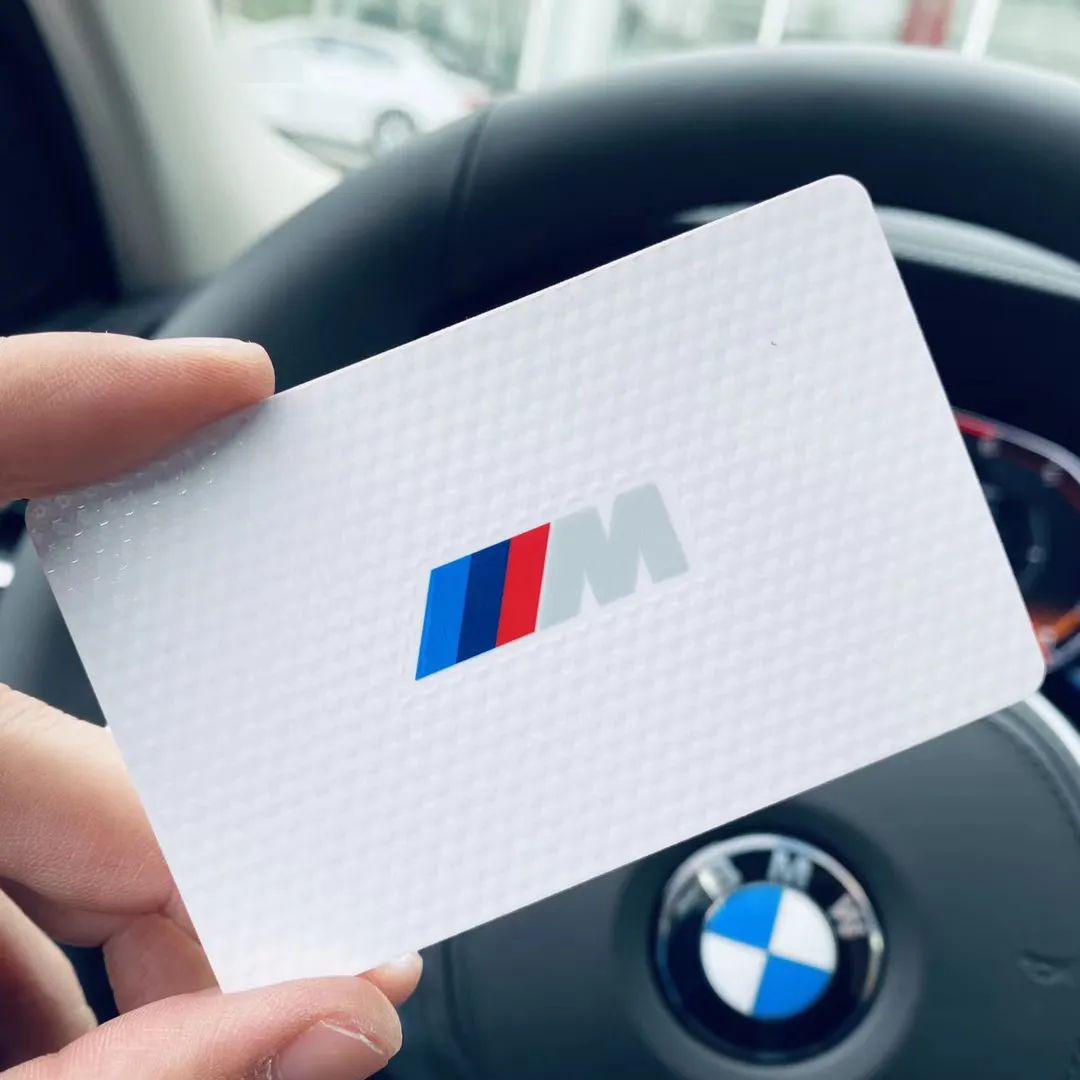 【车友互动】三款宝马数字卡片钥匙,你最喜欢哪一个?