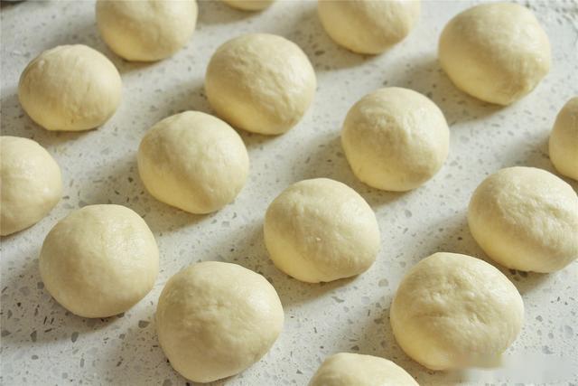 我家早餐从不买,睡前准备好,第2天10分钟开饭,吃得好又不早起_面团