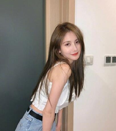 不怕新女友吃醋王思聪带众美女泡吧富二代的世界你不懂吧