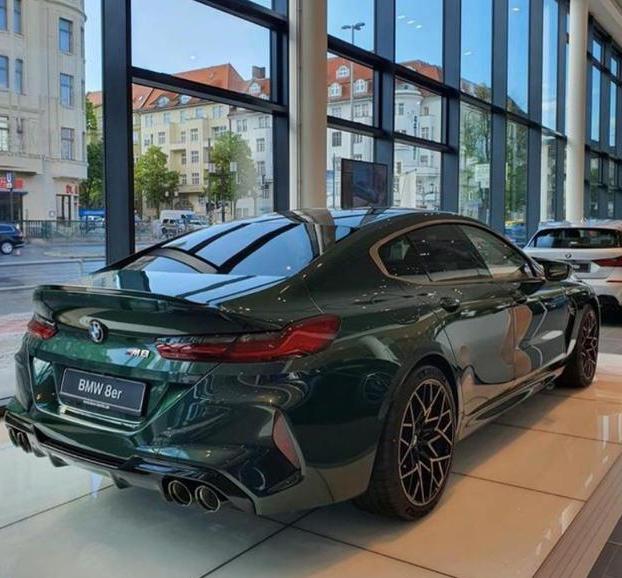 宝马m8 gran copue到店实拍,搭载4.4t v8,是否做到运动感极致?