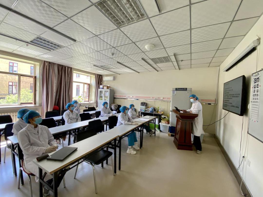 哈医大二院内分泌科开展新冠肺炎诊疗和防控相关知识培训_科室