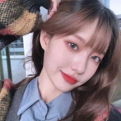 女生头像成熟清新气质