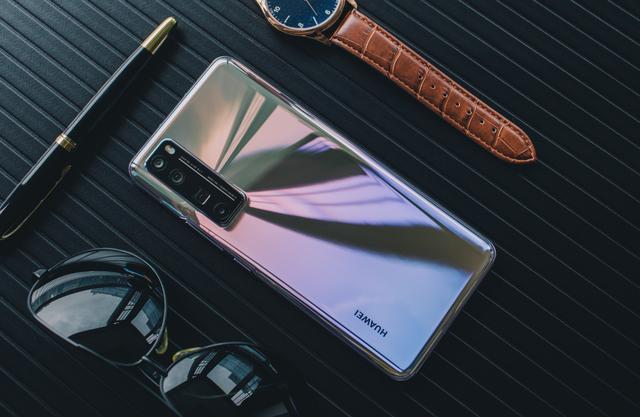 如何定格完美自拍持续热销的华为nova7系列可以了解下