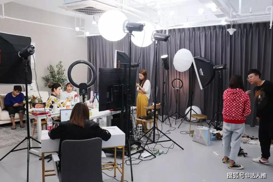 做直播带货被坑百万达人推破解割韭菜套路教你避坑