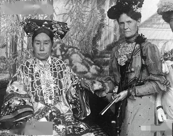 盘点慈禧太后掌权的3次政变其中第三次直接把皇帝给软禁了