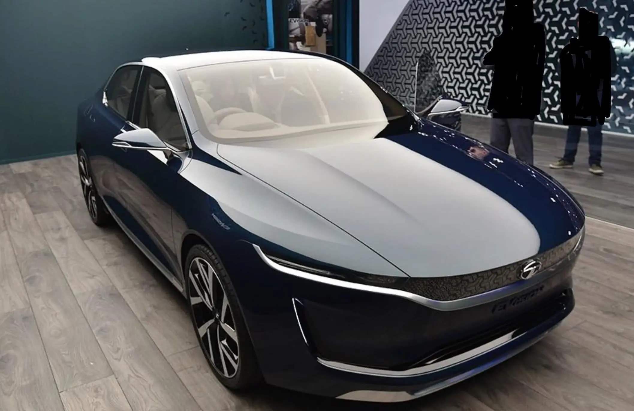 就是流线型的,没有棱角,流畅而又优美,塔塔evision的车身长度为4970