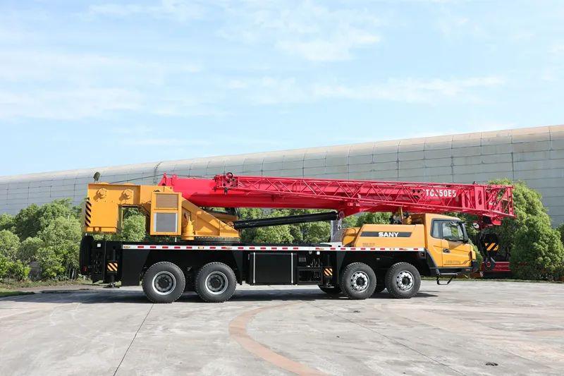 逐步进入成熟阶段,无论是占据市场份额超过90%的"三大家"徐工,中联,三