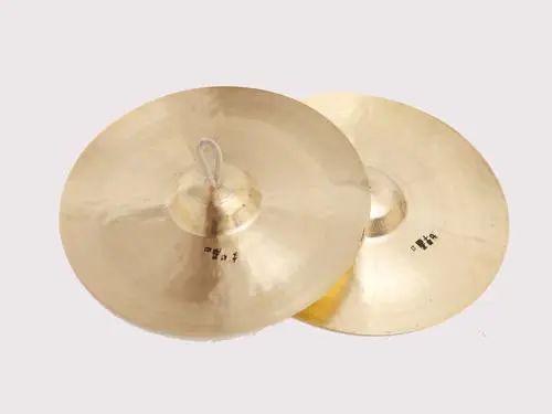 大鼓,板鼓,堂鼓,定音鼓,小军鼓,大军鼓,小钹,大钹,西洋军钹,吊钹,小锣