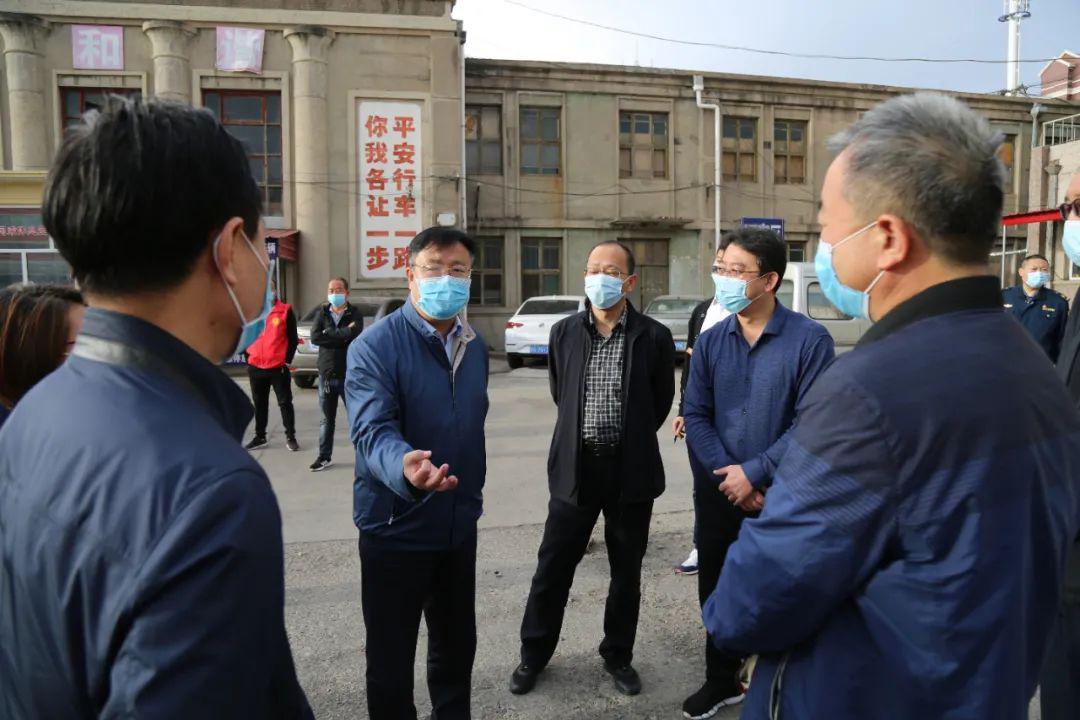 县委书记来广普督导医院,汽车站点位创城工作