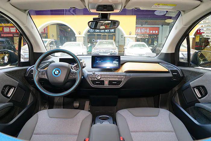 完美诠释环保理念 静态体验2020款宝马i3