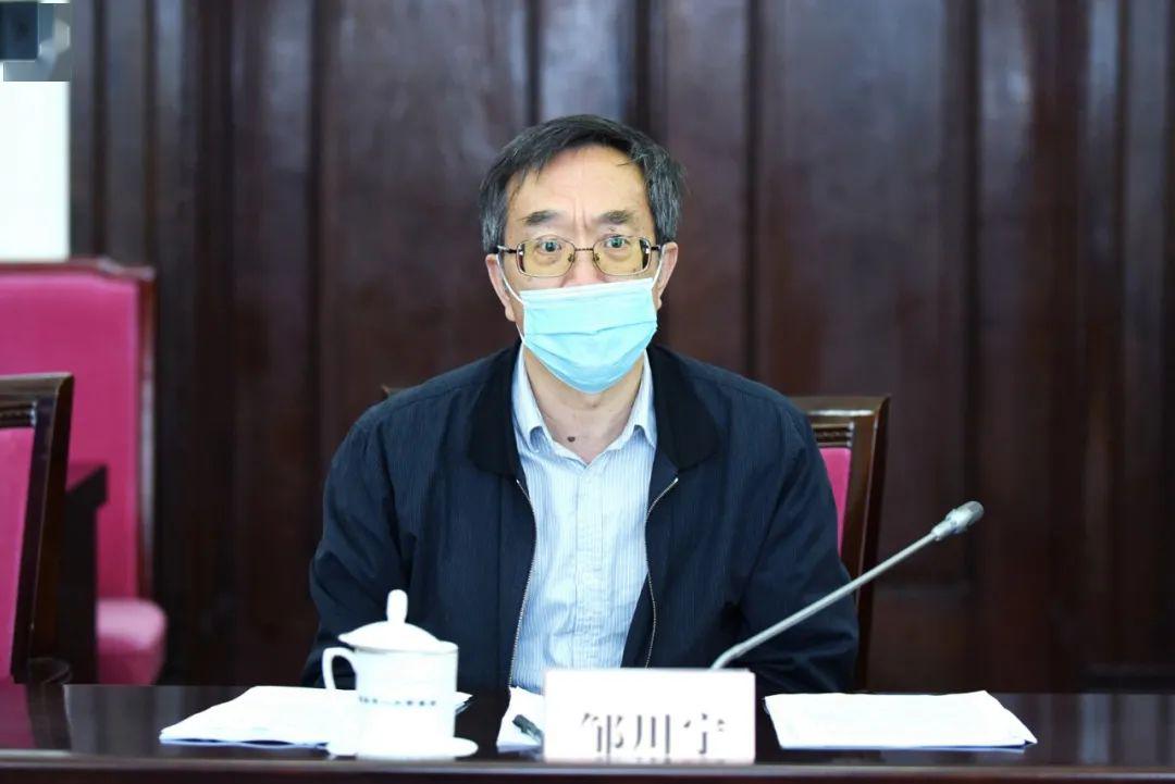 邹川宁听取法治政府建设情况工作汇报