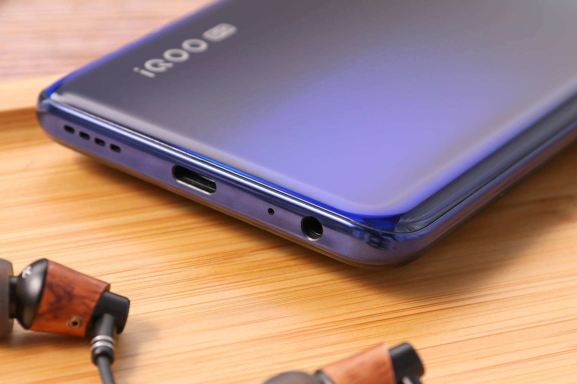 iqooneo3产品美图欣赏颜值性能体验一个不缺