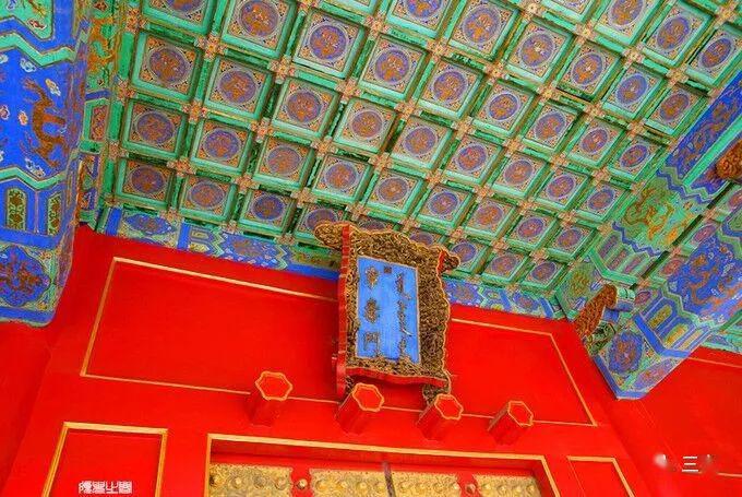 百科彻上明造屋顶梁架结构完全暴露在外