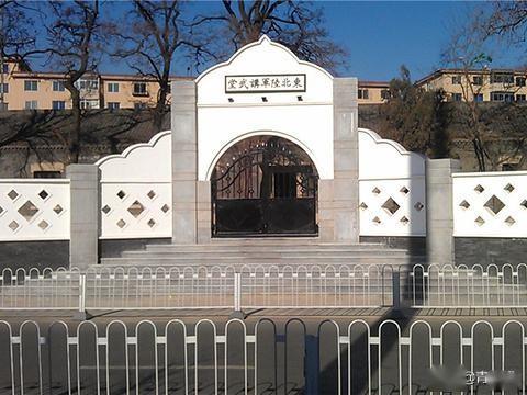 他是邢台籍将领1949年退居台湾晚年曾捐资为老家建设机井