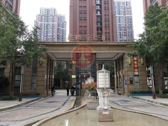 证建筑年代:2010年竞拍时间:5月20日此房源由四川法拍在线整理提供!