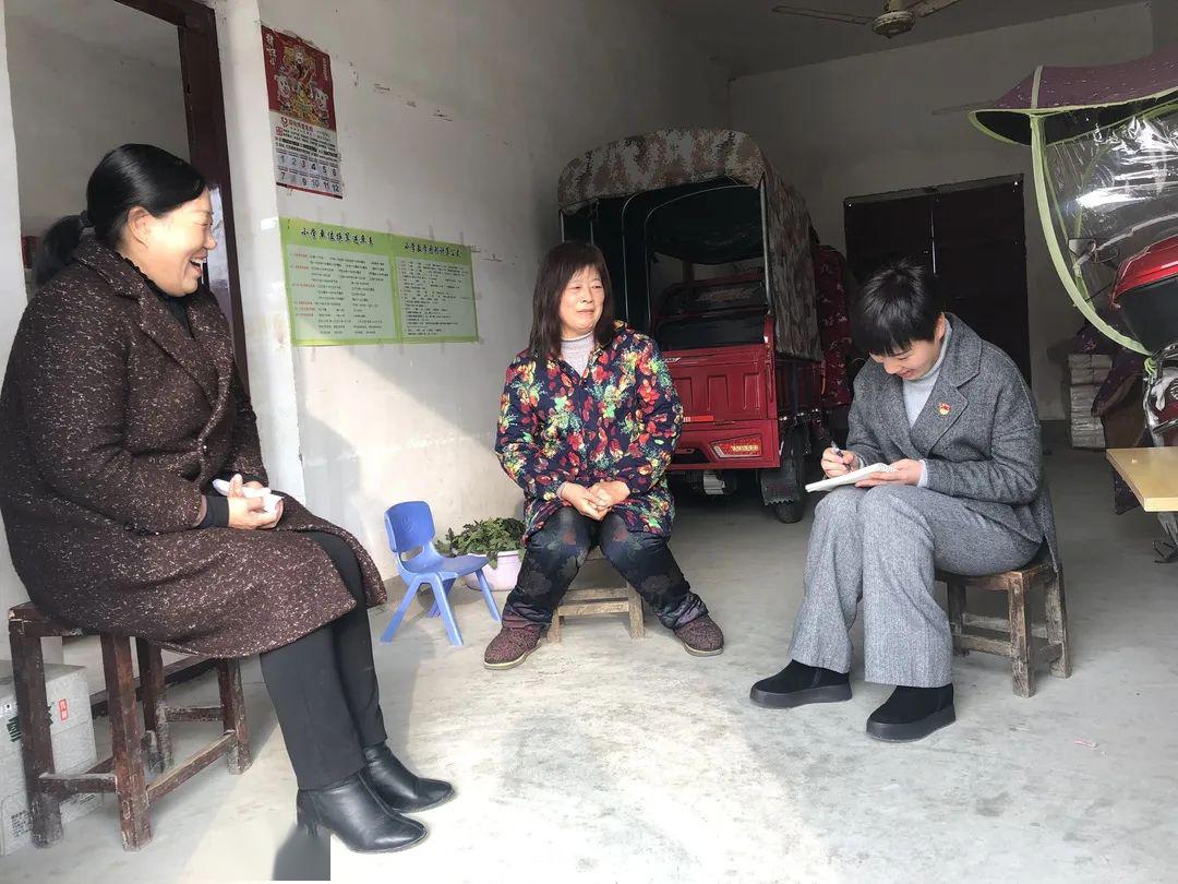 【决战决胜脱贫攻坚】心中有民泥土香 巾帼建功主战场——记淮滨县王