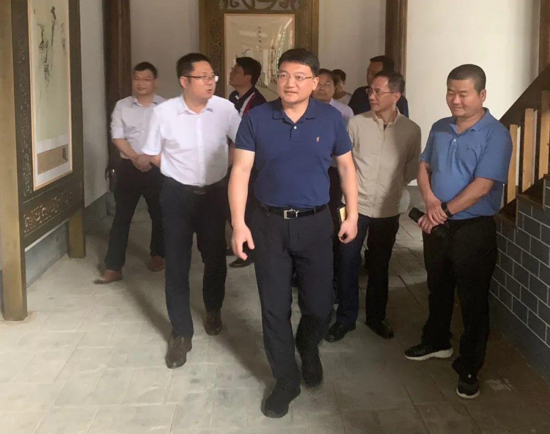 集团公司副总经理徐正华以及党办,行办主任徐集保,玉山公司领导余爱军