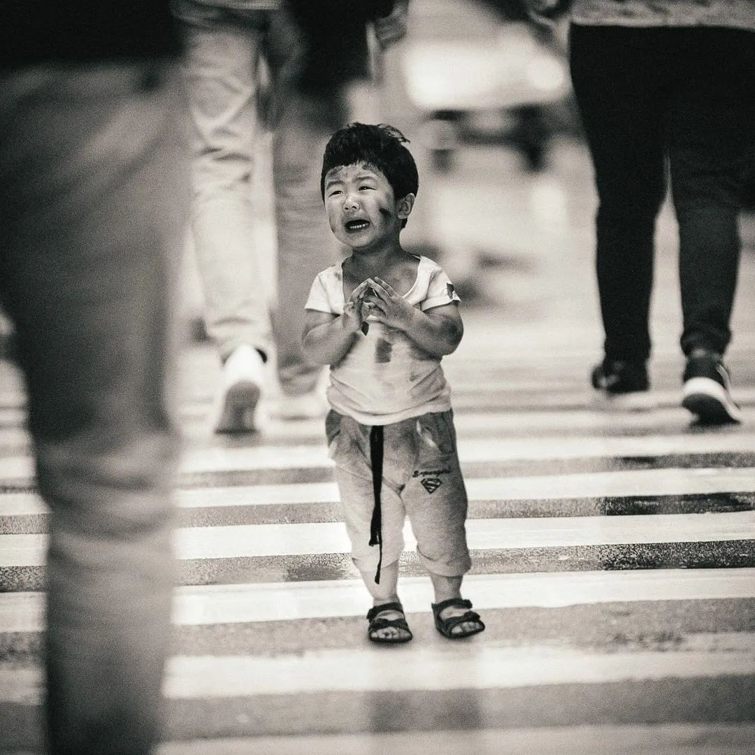 如果有一天,街上的流浪狗变成了小孩……_孩子
