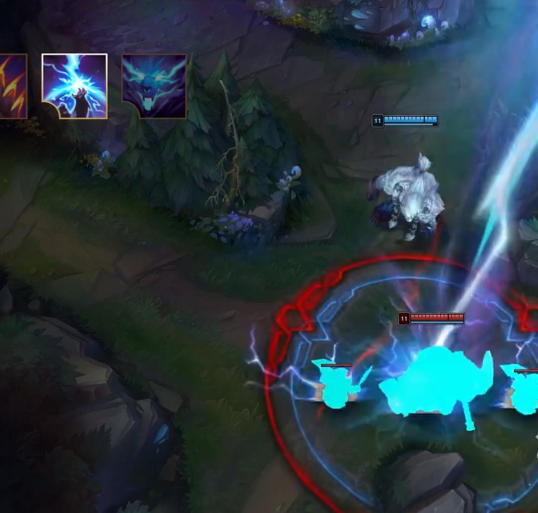 拳头官方放出狗熊重做画面,这新技能是给ts量身定做的?_雷电