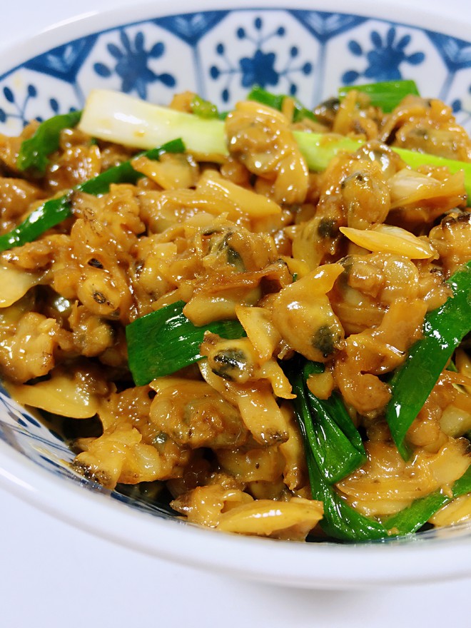 爆炒葱香花甲肉