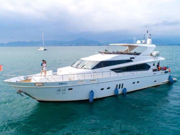 游艇生活二游艇怎么分类我们更适合玩什么类型游艇