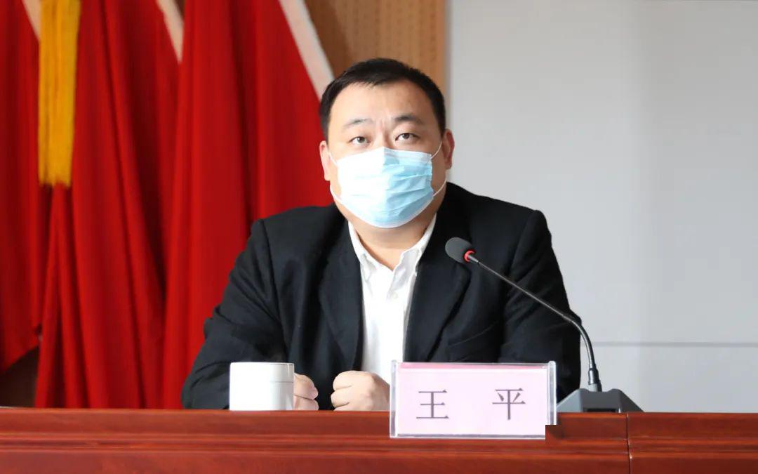 驻村蹲点九户镇召开六聚六促驻村蹲点月活动动员大会