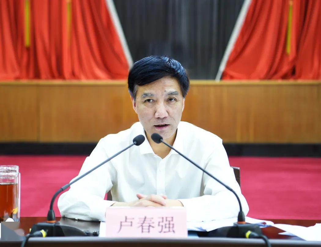 区领导骆安全,杨泽伟,李赛文,吴洁静,吴春法,蔡萌,俞琳波,高吉亚,王栋