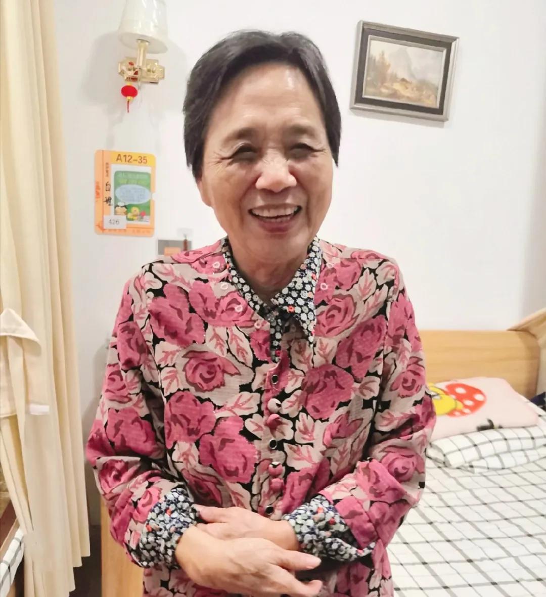 探望张奶奶您把这里当家我们把您当家人