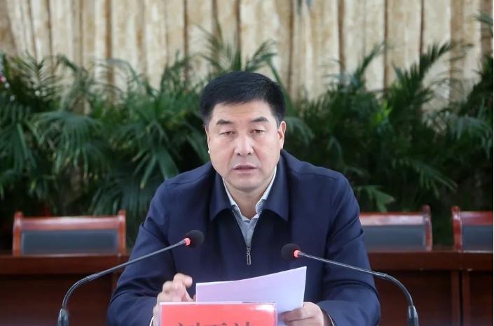 市人大常委会副主任,清水县委书记刘天波对18乡镇党委书记进行集体