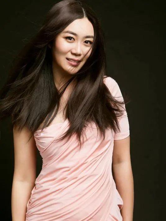 音乐剧院教授李小兵作曲,中国歌剧舞剧院毛伟伟任总导演;演员阵容强大