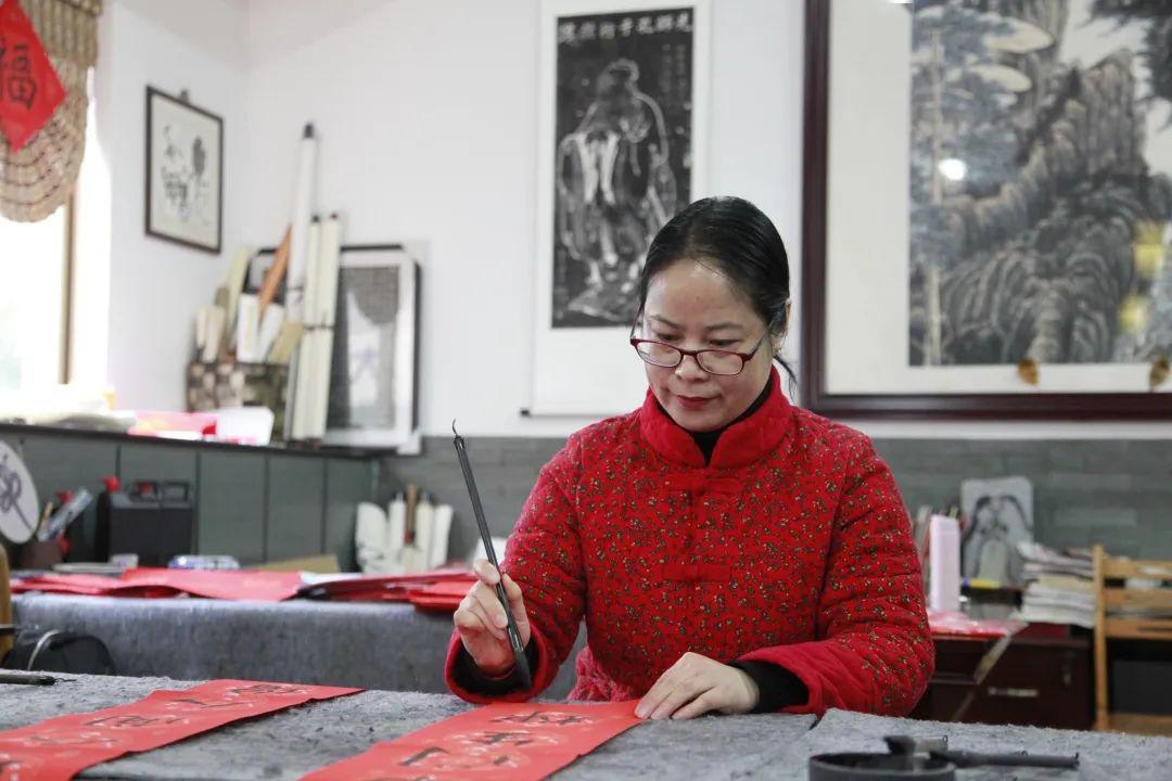 张春惠《灵飞经临摹》 郑小玲作为省书法特色学校,书法是刘海粟小学