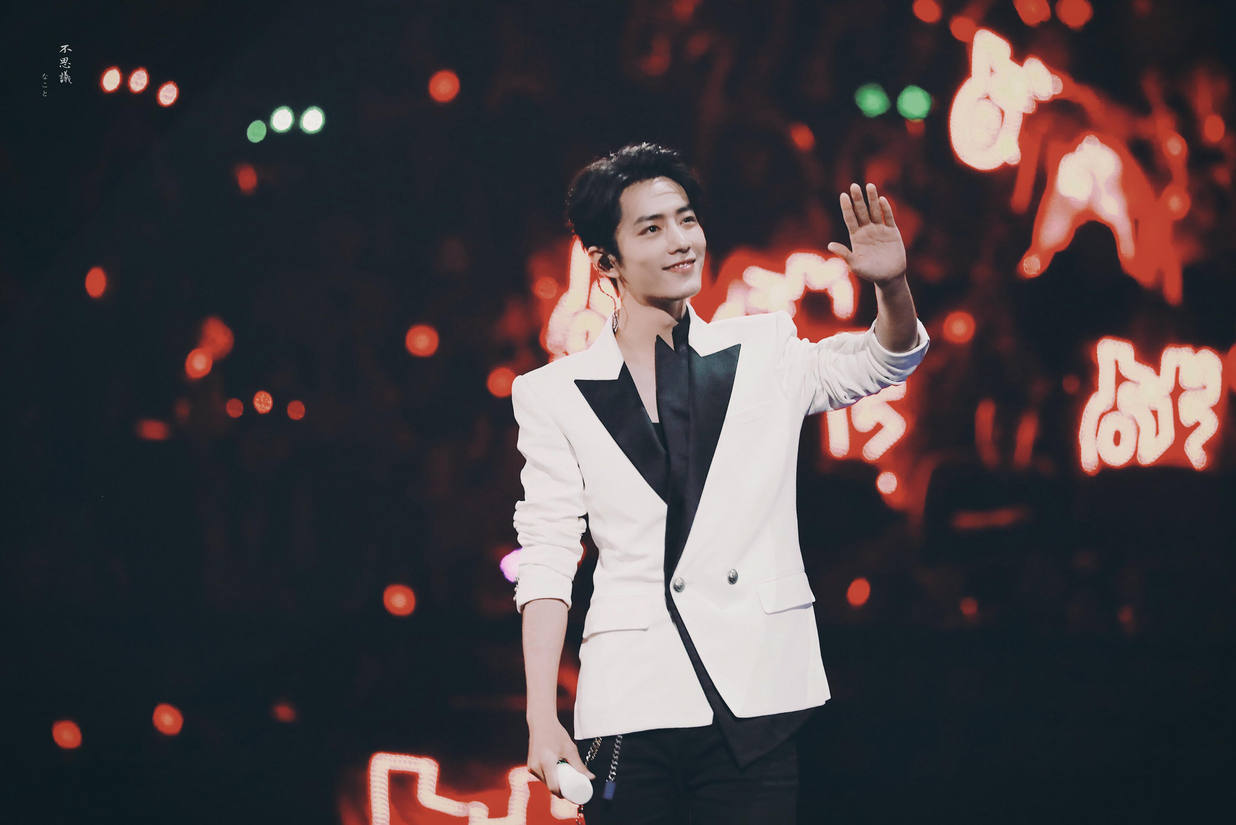 浙江卫视秋季盛典舞台回顾歌手肖战的魅力live秀