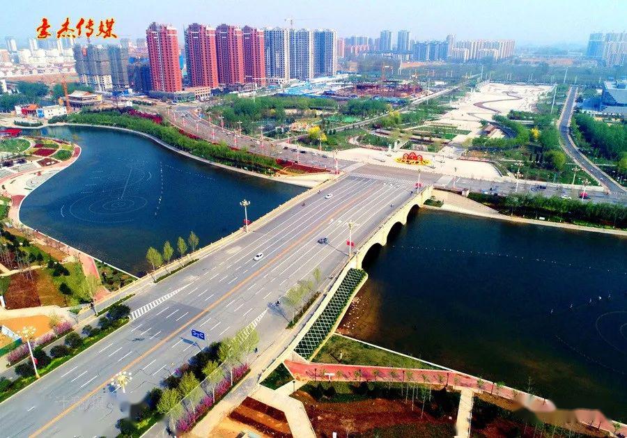 汤河沿岸美不胜收