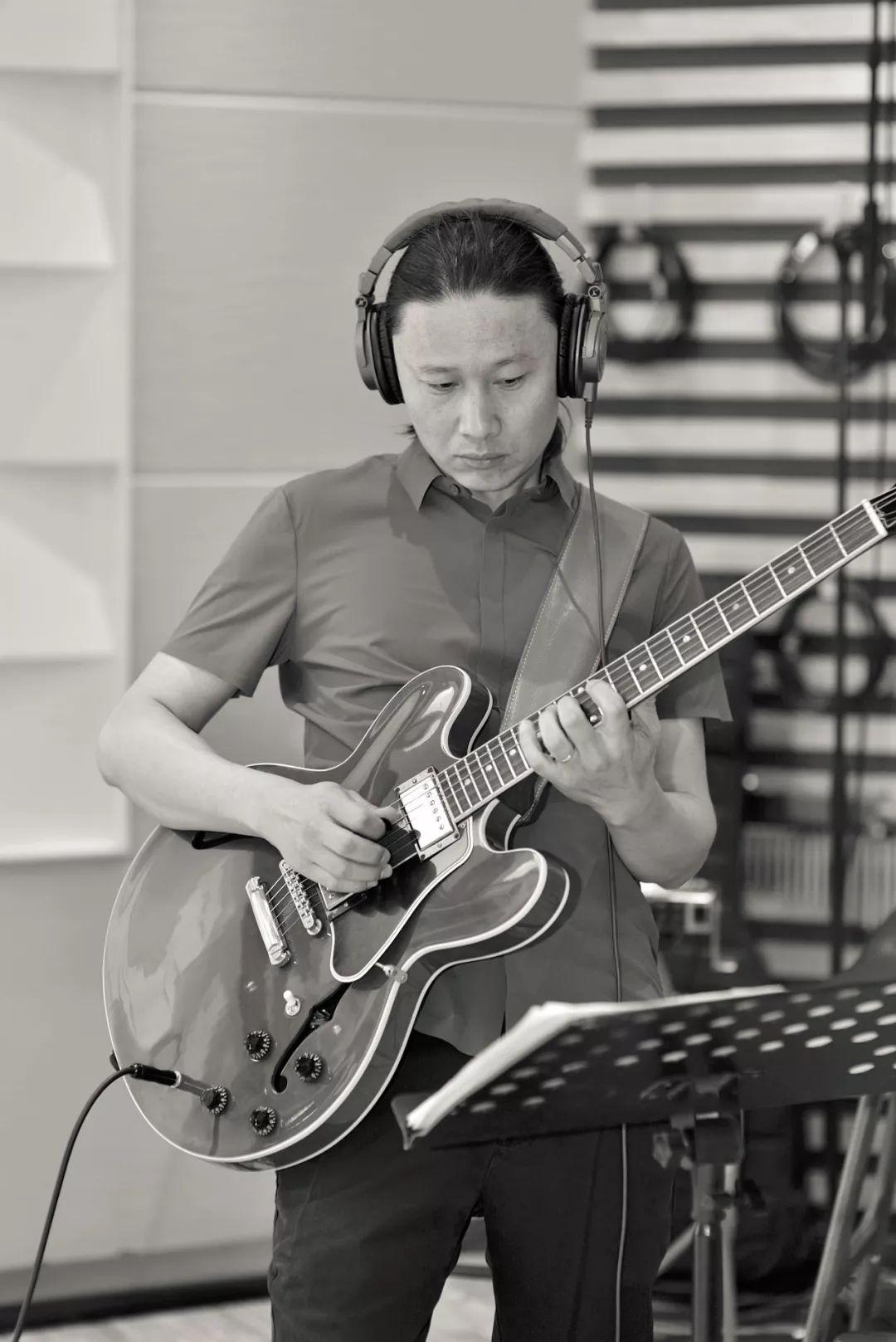 线上听音乐会今日分享中国当代爵士乐的风采闻竹刘玥吉他三重奏音乐会