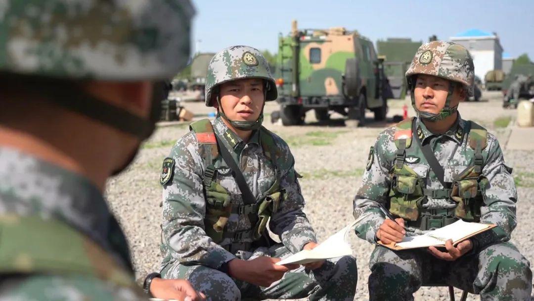 第82集团军某防空旅深化主题教育激发强军动力