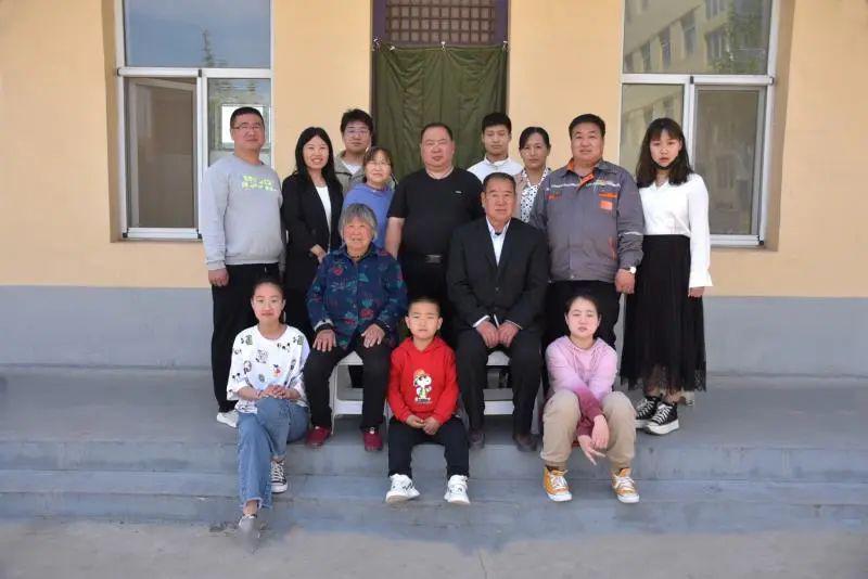 涉县吕海兵家庭是一个夫妻抗"疫"齐上阵的家庭.