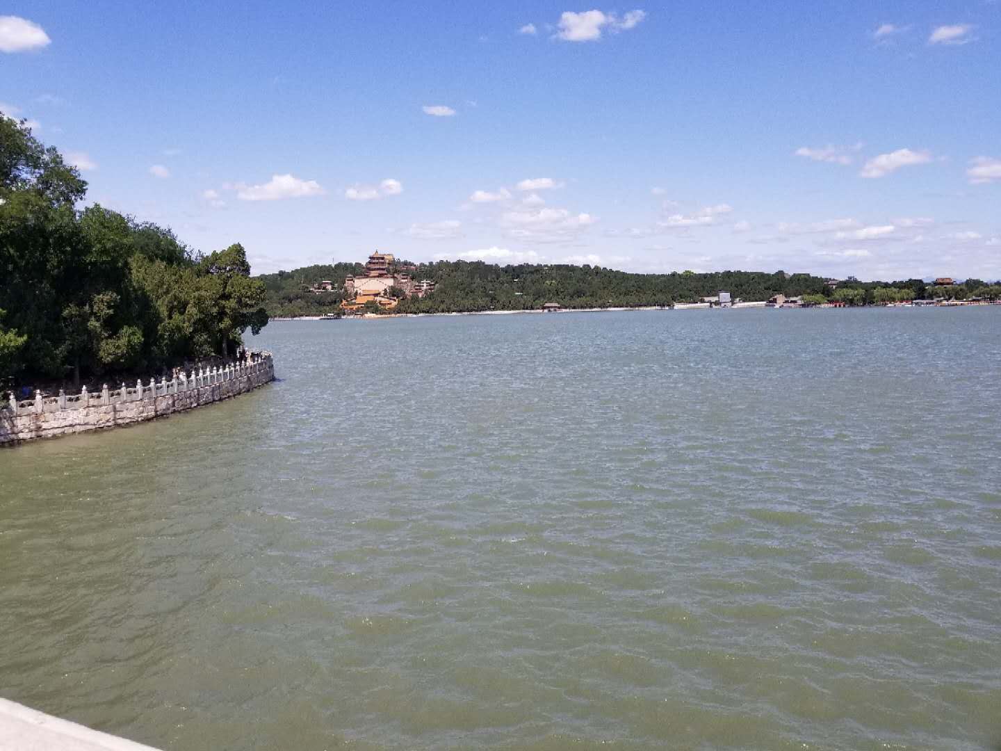 《昆明湖游记》 诗词原创 生活随笔 一缕清辉作品