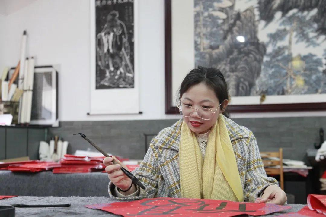 张春惠《灵飞经临摹》 郑小玲作为省书法特色学校,书法是刘海粟小学