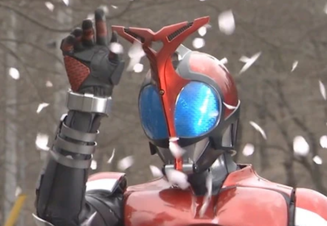 假面骑士甲斗被保安抓住上电视令迦奥特曼背锅新闻也联动