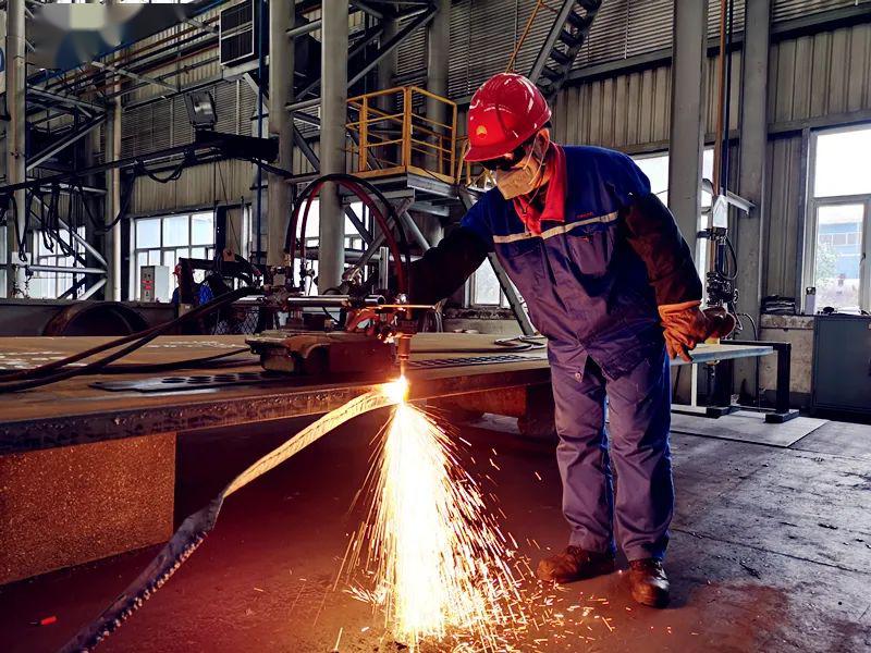 重容车间的"火焊三人组"