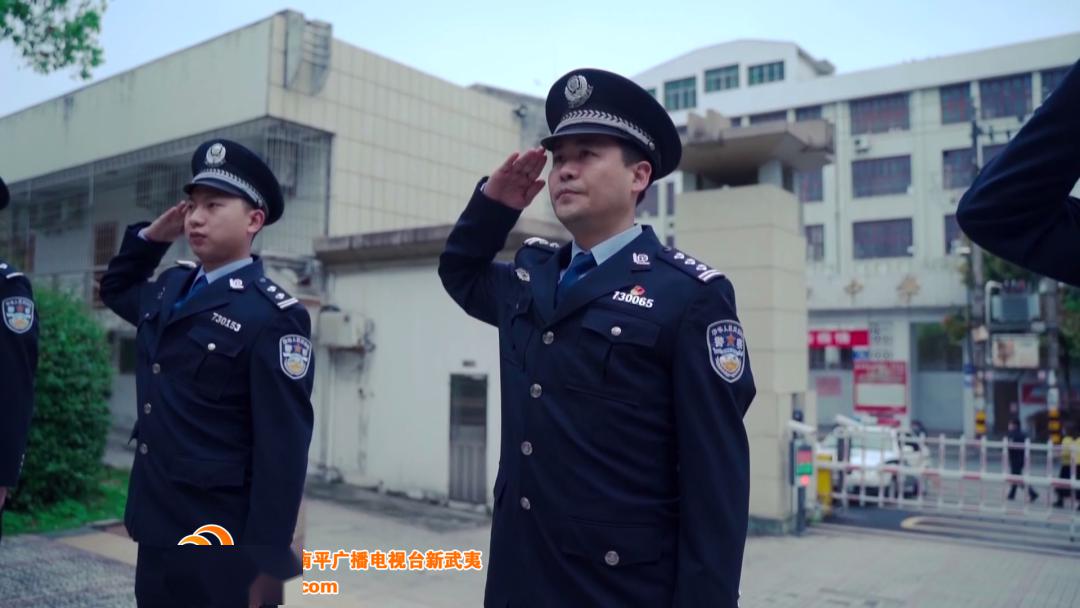 俊波精神在一线 〉67徐荣华:因为我是人民警察_建瓯市